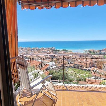 Thekeystudio, La Casa Del Mare Azzurro With Seaview ヴェンティミーリア エクステリア 写真