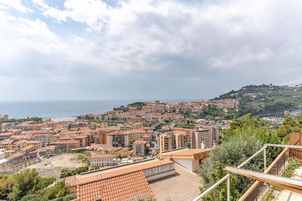 Thekeystudio, La Casa Del Mare Azzurro With Seaview ヴェンティミーリア エクステリア 写真