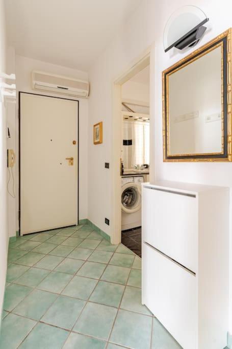 Thekeystudio, La Casa Del Mare Azzurro With Seaview ヴェンティミーリア エクステリア 写真