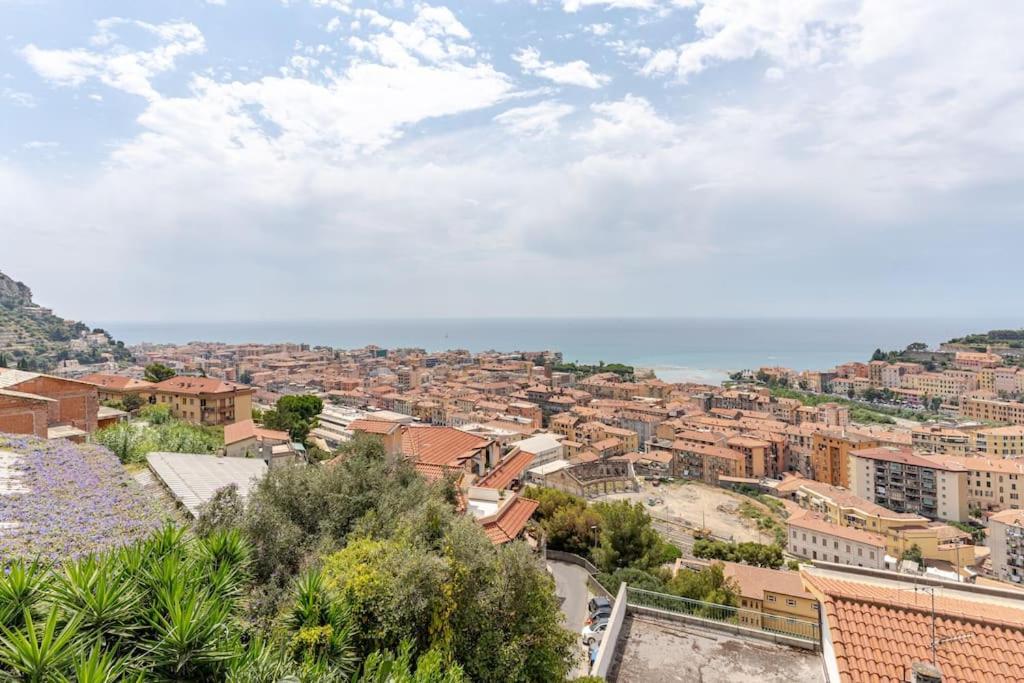 Thekeystudio, La Casa Del Mare Azzurro With Seaview ヴェンティミーリア エクステリア 写真