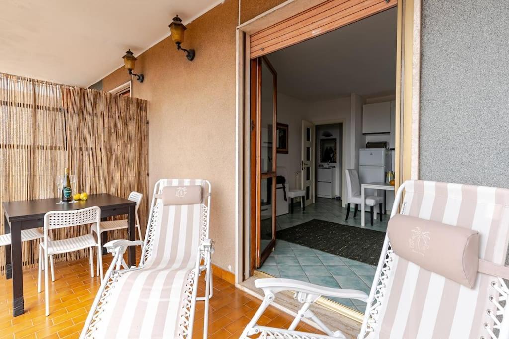Thekeystudio, La Casa Del Mare Azzurro With Seaview ヴェンティミーリア エクステリア 写真