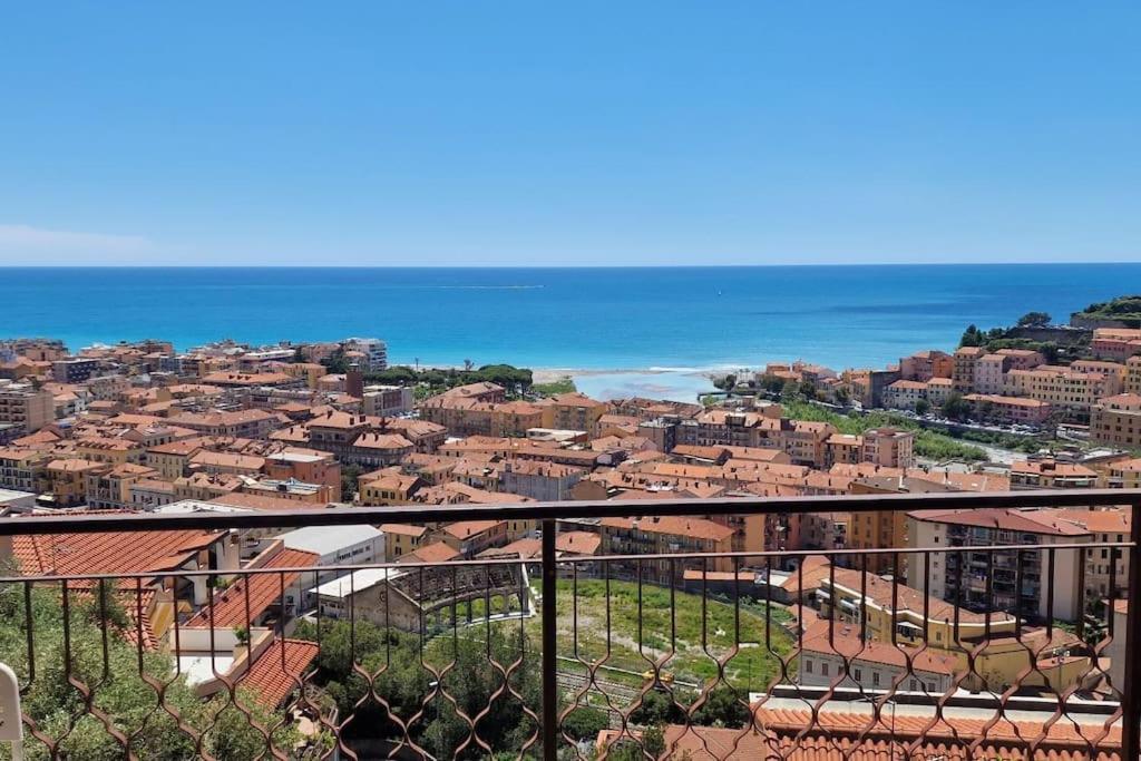 Thekeystudio, La Casa Del Mare Azzurro With Seaview ヴェンティミーリア エクステリア 写真