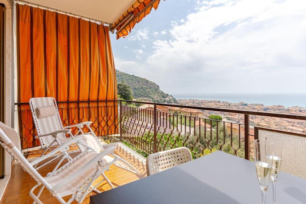 Thekeystudio, La Casa Del Mare Azzurro With Seaview ヴェンティミーリア エクステリア 写真