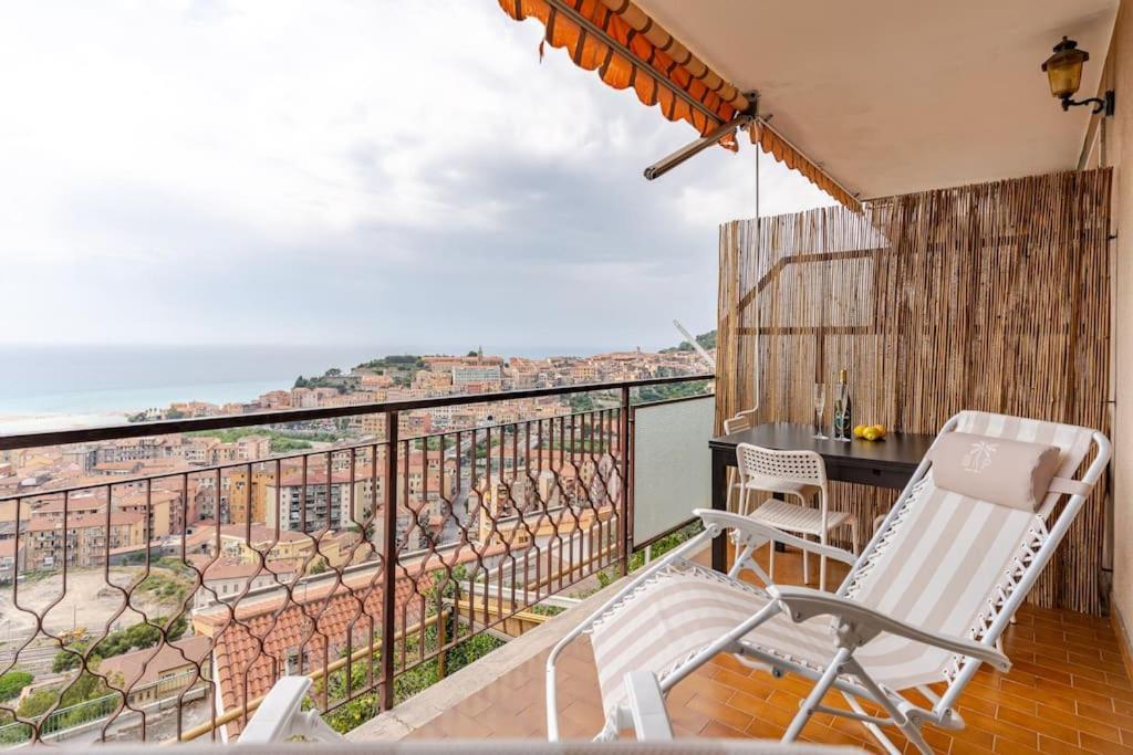 Thekeystudio, La Casa Del Mare Azzurro With Seaview ヴェンティミーリア エクステリア 写真